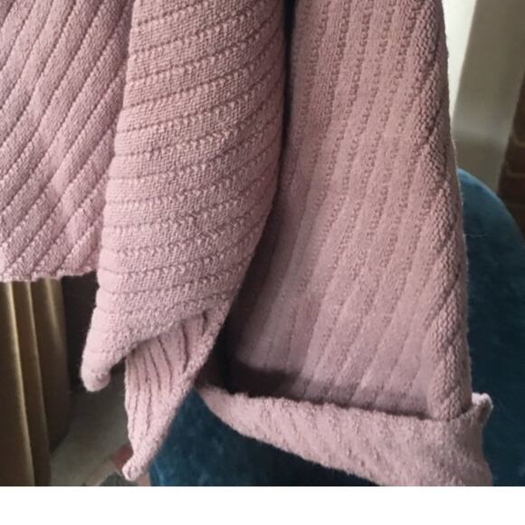 FREE PEOPLE Can’t Wait Pink Women's Sweater poncho Size MEDIUM - Picture 7 of 12